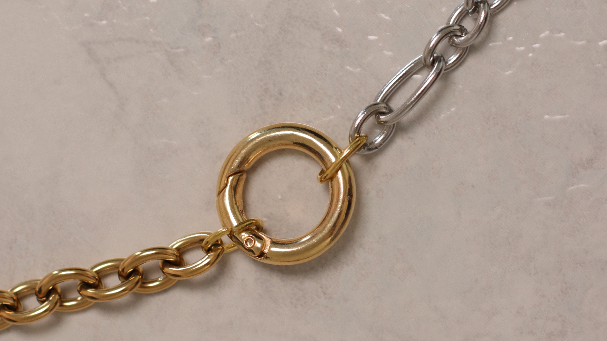 Silver and gold link handbag chain : Step 2 Silver and gold link handbag chain : Step 2