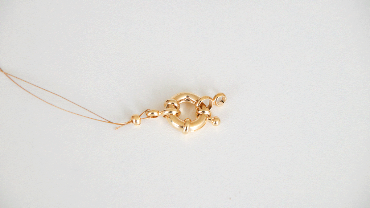 Kalos beads bracelet by Puca, Miyuki beads and zircon charms : Step 1