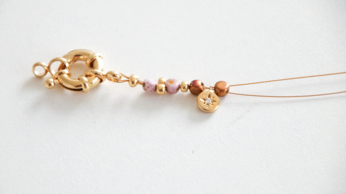 Kalos beads bracelet by Puca, Miyuki beads and zircon charms : Step 3