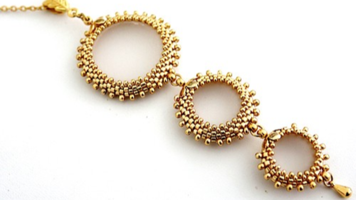 Schema  Takamata pendant with cabochons by Puca set with Miyuki beads