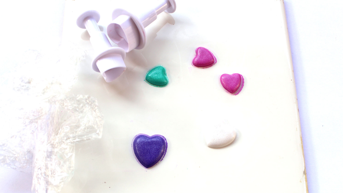 Ex-voto jewels in polymer clay : Step 2