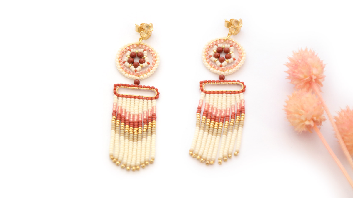 Schema  Red Jasper and seed beads fringe earrings
