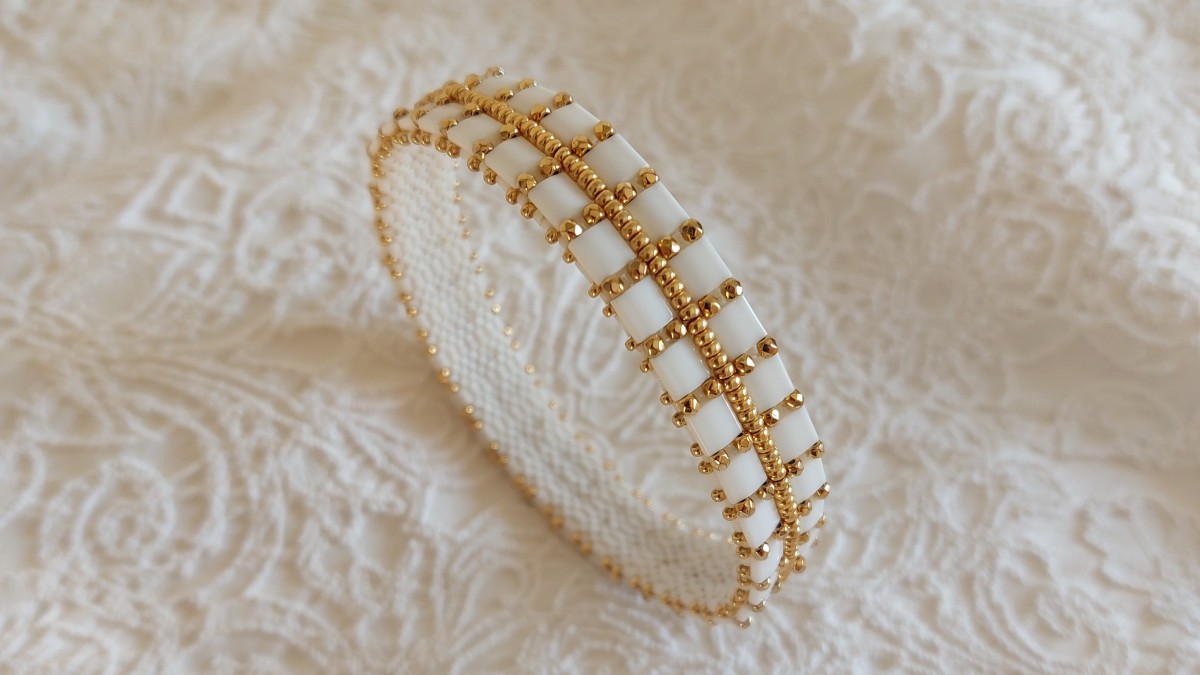 Bracelet Bangle So Chic avec perles Miyuki Delicas, rocailles et Tila