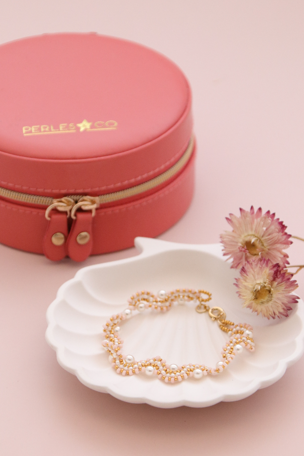 Schema  Miyuki seed beads and pearly beads Wave bracelet