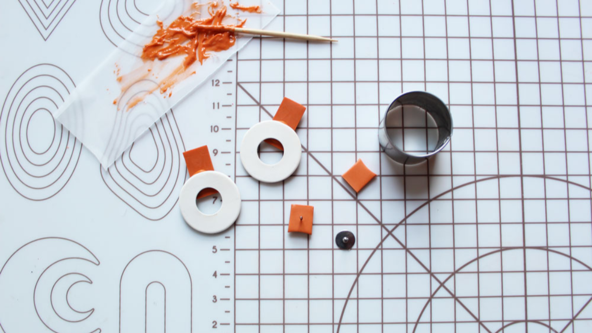 Gingham check pattern polymer clay earrings : Step 7