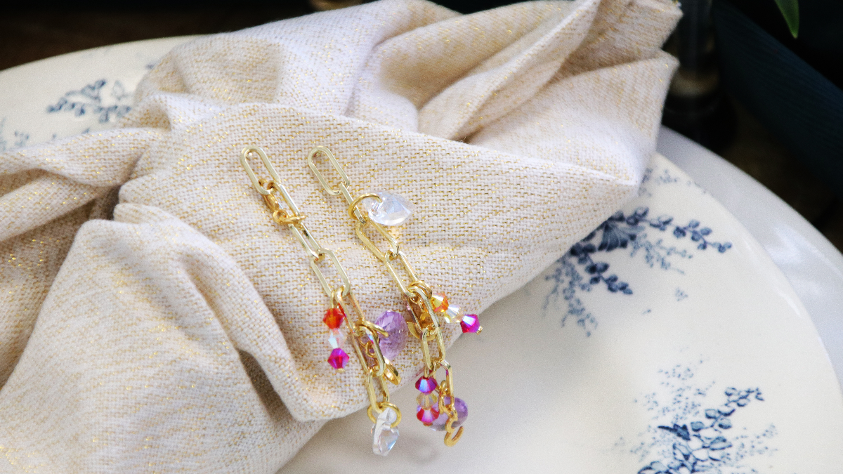 Schema  LOVE heart and link chain earrings PureCrystal