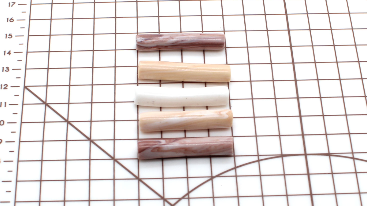 Polymer clay curved beads bracelet : Step 5 Polymer clay curved beads bracelet : Step 5