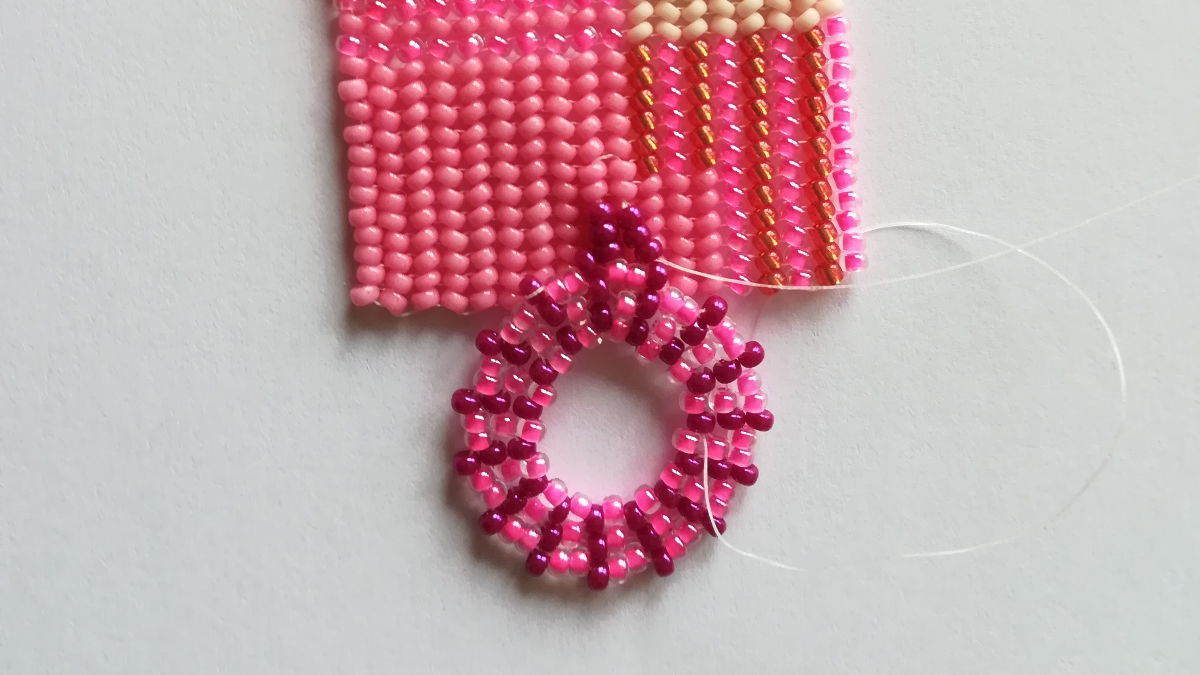 DIY Cuff with abstract herringbone weave and peyote in Miyuki beads 11/0 : Step 12