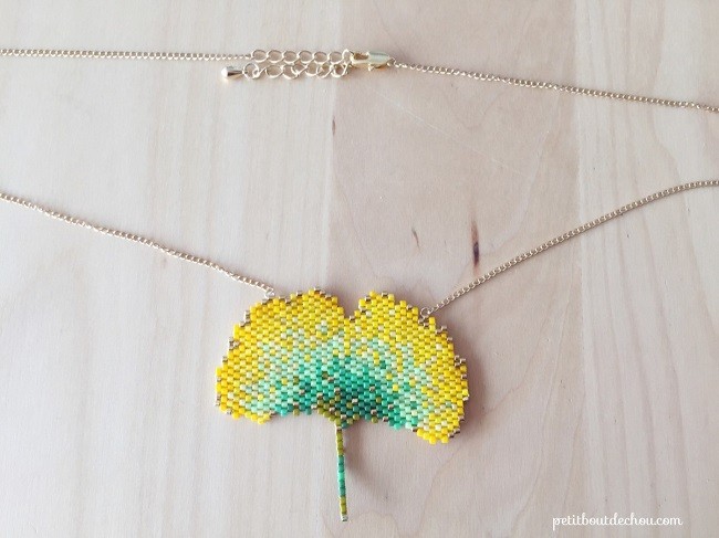 BEADED GINKO LEAF NECKLACE IN BRICK STITCH