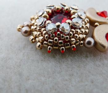 Earrings in Arcos® beads and PureCrystal beads by Puca® : Step 22