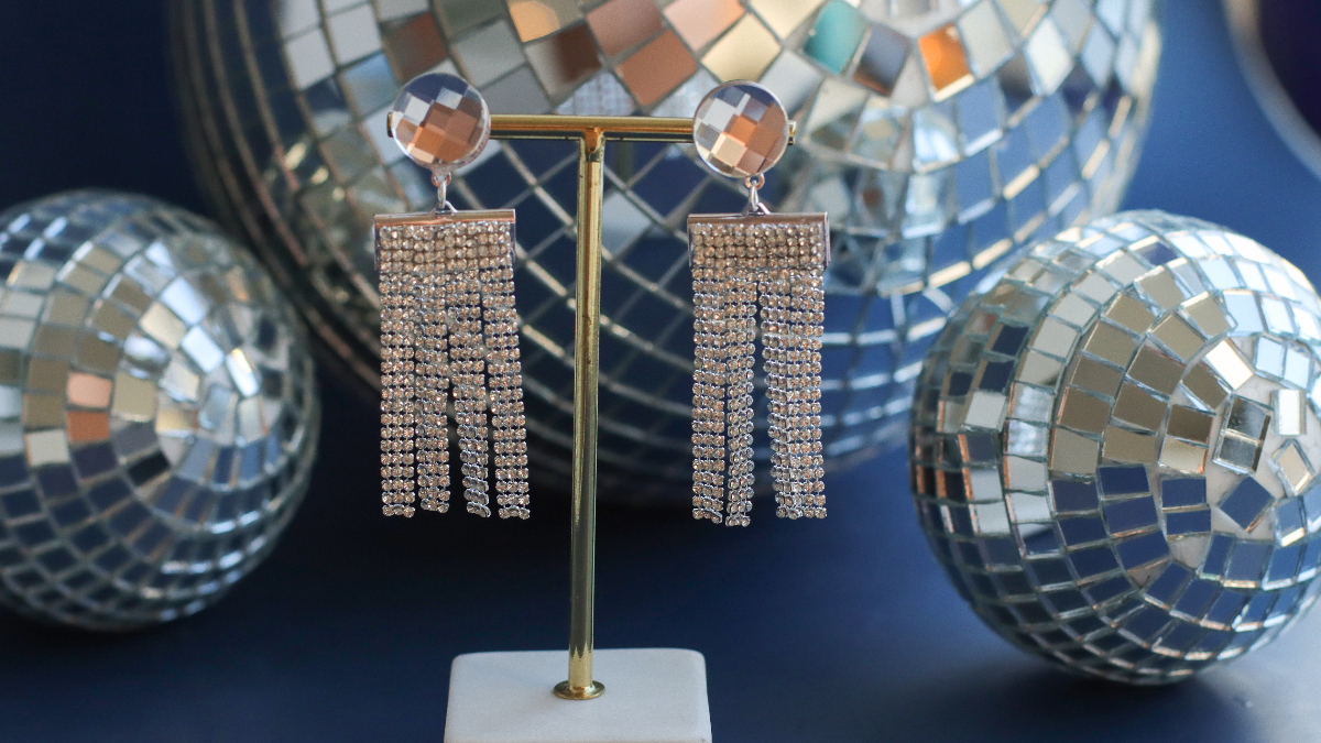 DIY DIY Rhinestone and cabochon mesh earrings PureCrystal