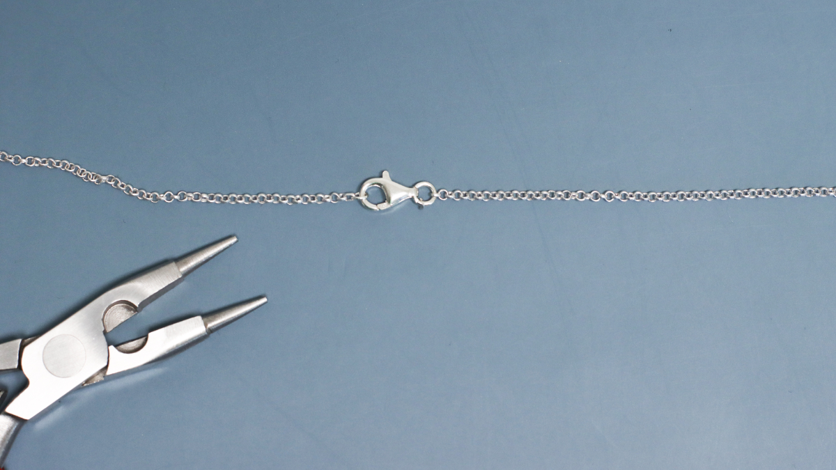 DIY Trendy pregnancy bola with large links and teddy bear : Step 4 DIY Trendy pregnancy bola with large links and teddy bear : Step 4