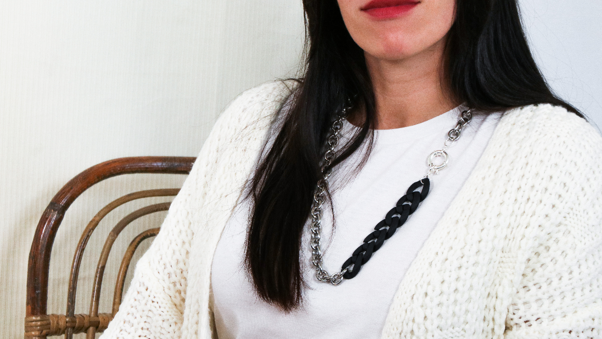 DIY necklace with big link, chain and buoy clasp