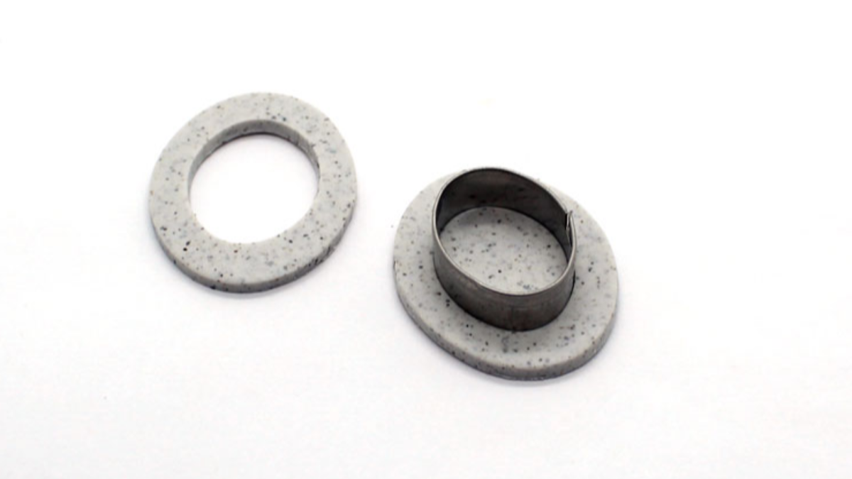 Polymer clay interchangeable link earrings : Step 3 Polymer clay interchangeable link earrings : Step 3