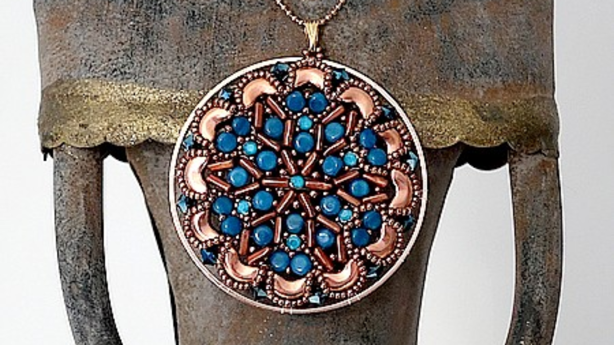 Schema  Tuto Pendant "Eulalie" by Puca with Kalos, Arcos and Piros beads