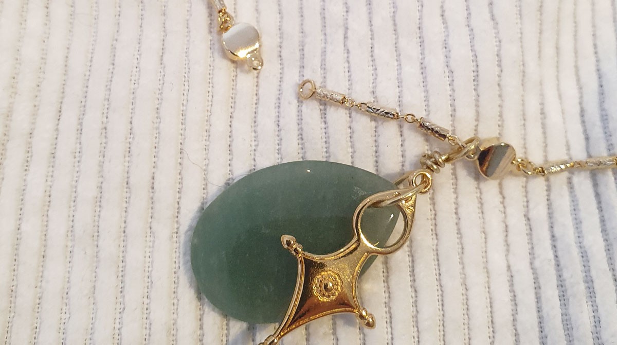 DIY Jewelry Bohemian chic multi-row necklace with natural stone beads : Step 6