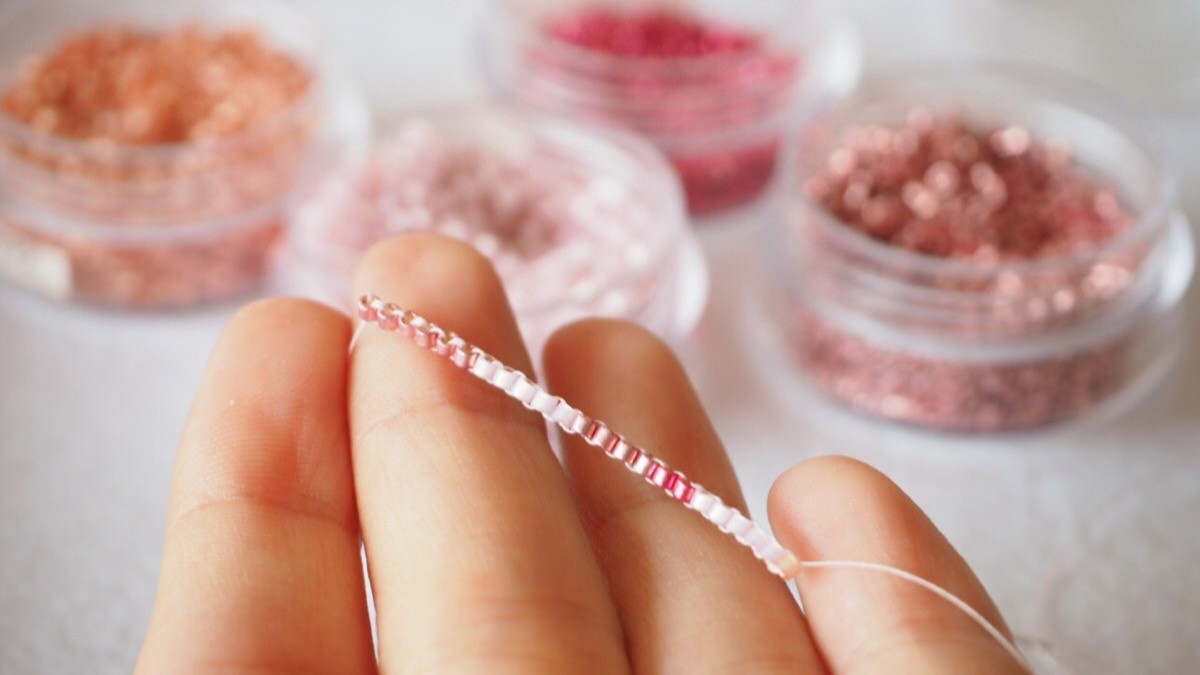 Weaving brick stitch pattern rooster for chinese new year : Step 1