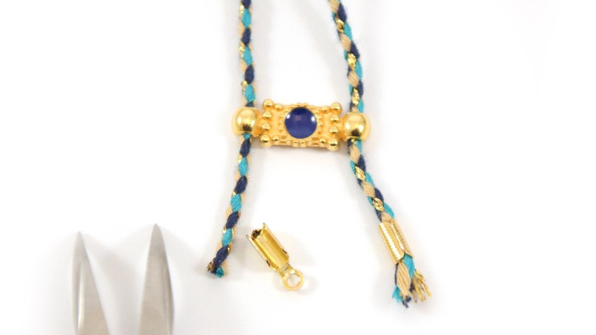 Stacking of bohemian chic necklaces with gemstones and charms : Step 2 Stacking of bohemian chic necklaces with gemstones and charms : Step 2