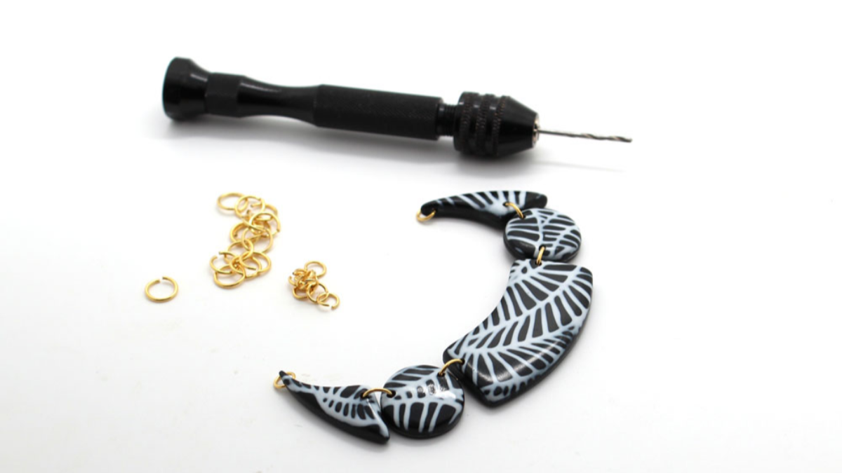 Necklaces with the polymeric technique of mokumé : Step 11 Necklaces with the polymeric technique of mokumé : Step 11