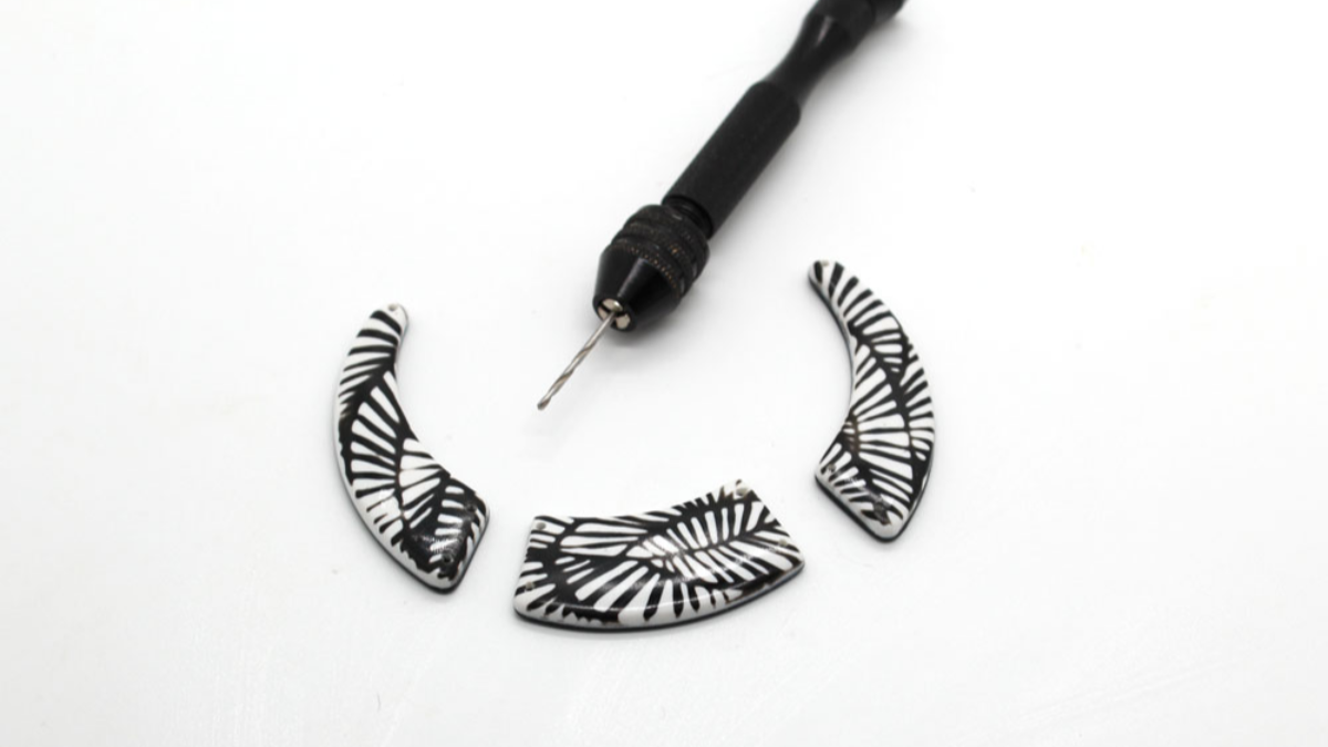 Necklaces with the polymeric technique of mokumé : Step 13 Necklaces with the polymeric technique of mokumé : Step 13