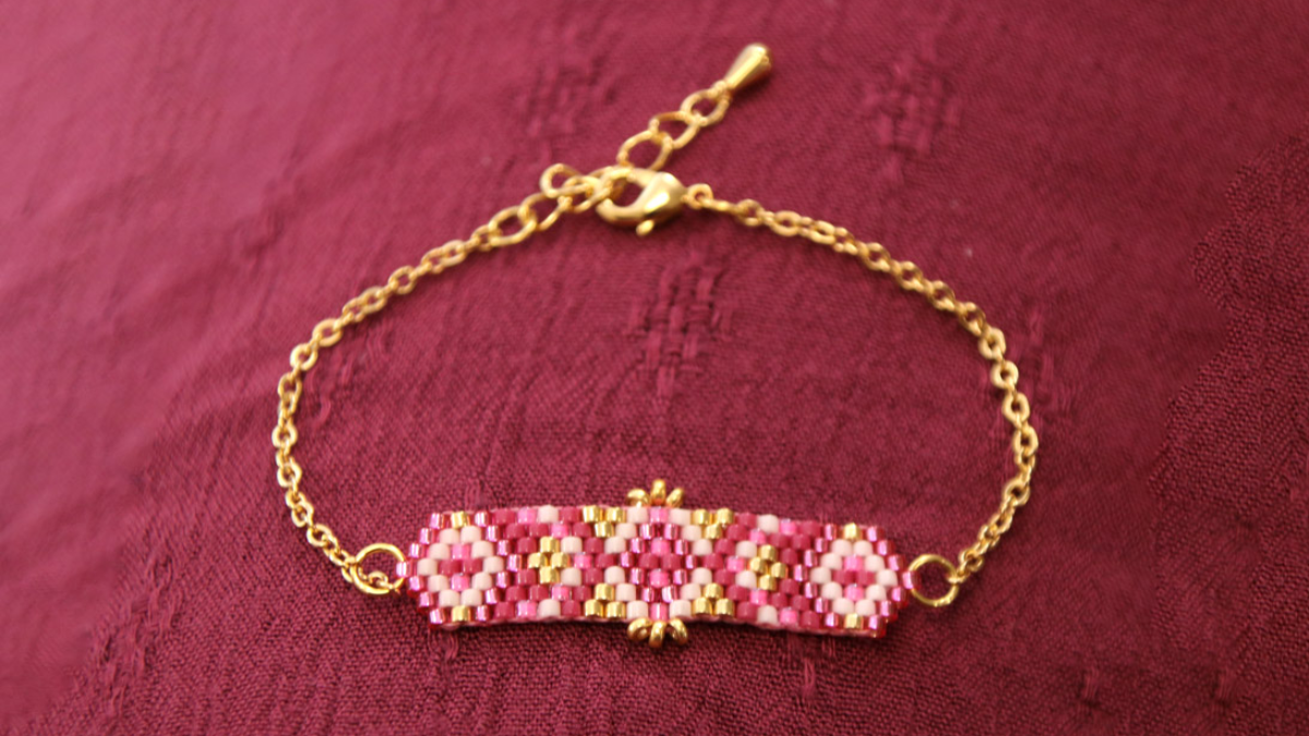 Schema  Miyuki Mini Bracelet in Fuchsia Peyote