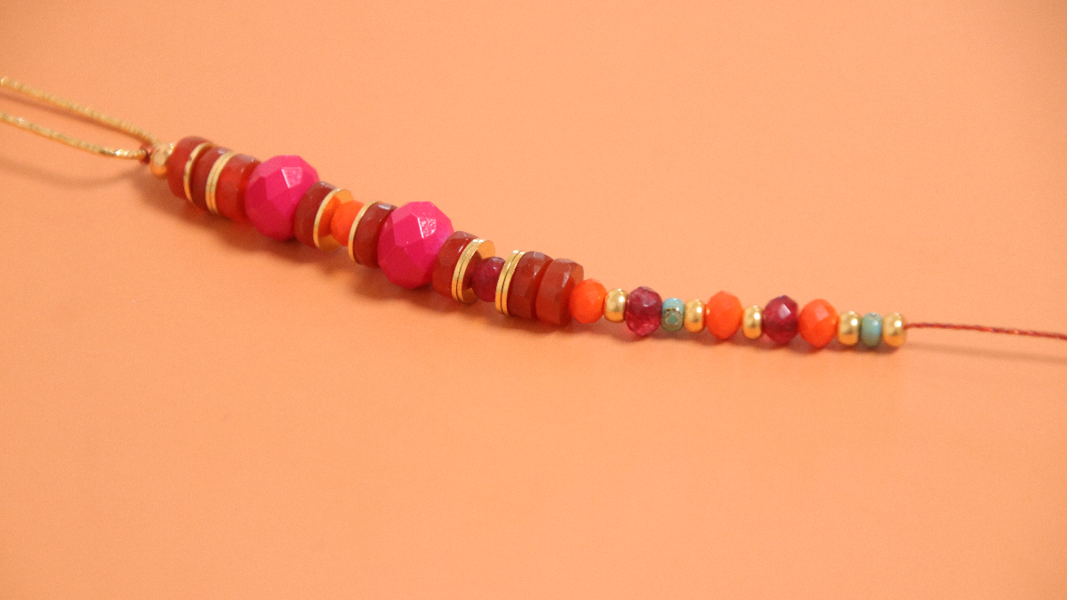 Macramé necklace with faceted beads and silver 925 central spacer : Step 2