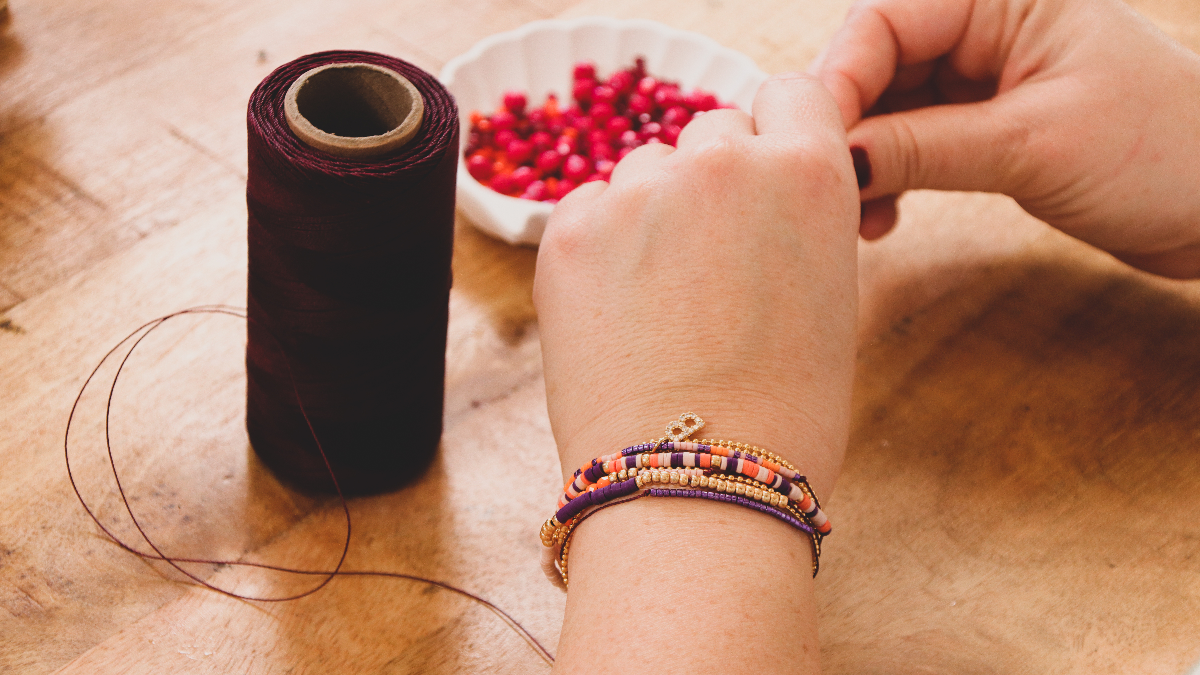 DIY Multi Row Bracelet for beginners with Heishi and Linhasita DIY Multi Row Bracelet for beginners with Heishi and Linhasita