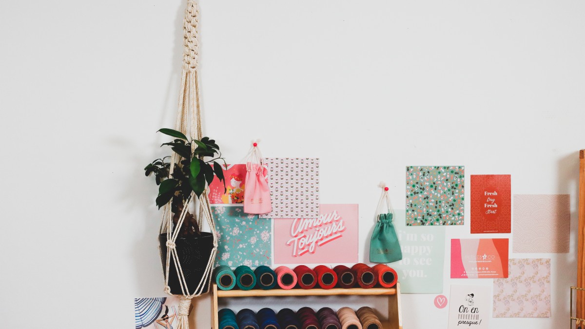 Macramé rope plant suspension