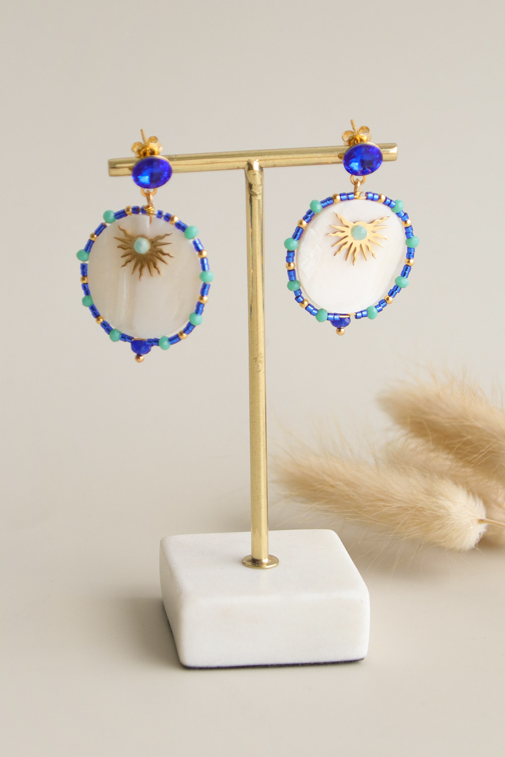 Schema Mother of pearl and cobalt blue pearl Soleil earrings Schema Mother of pearl and cobalt blue pearl Soleil earrings