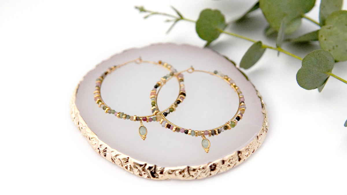 Schema  Gold plated stainless steel hoop earrings with Tourmaline beads