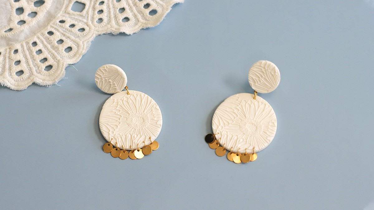 Polymer clay earrings with Moïko texture plate Polymer clay earrings with Moïko texture plate