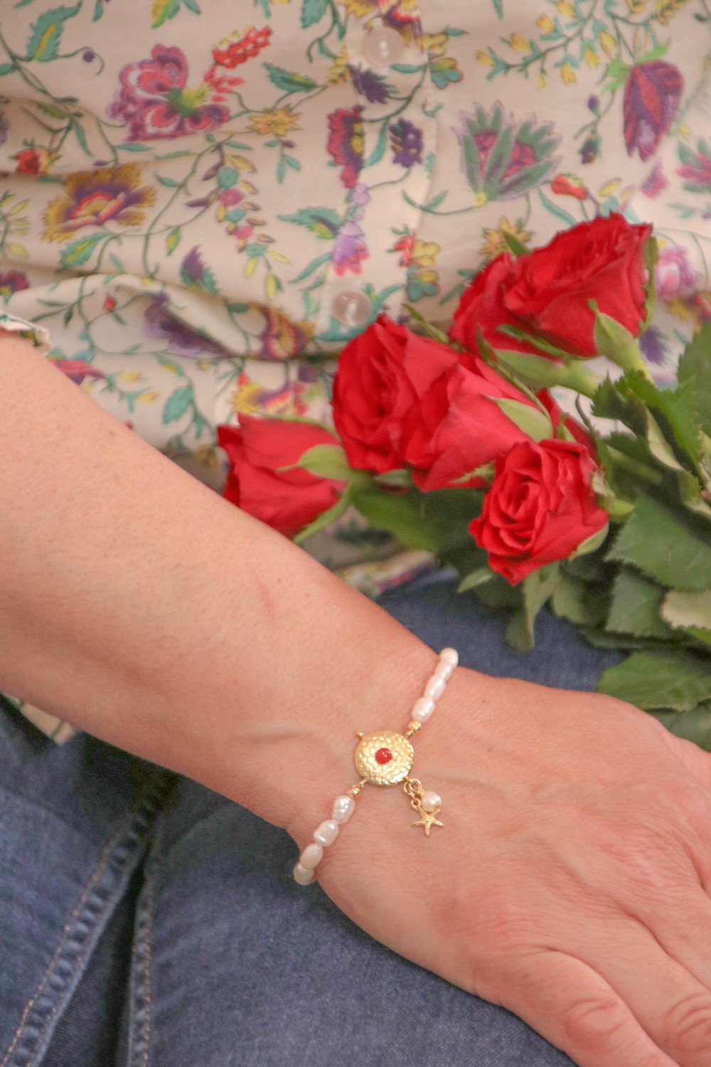 Schema  DIY Freshwater pearl bracelet, round hammered pendant and stainless steel starfish charm