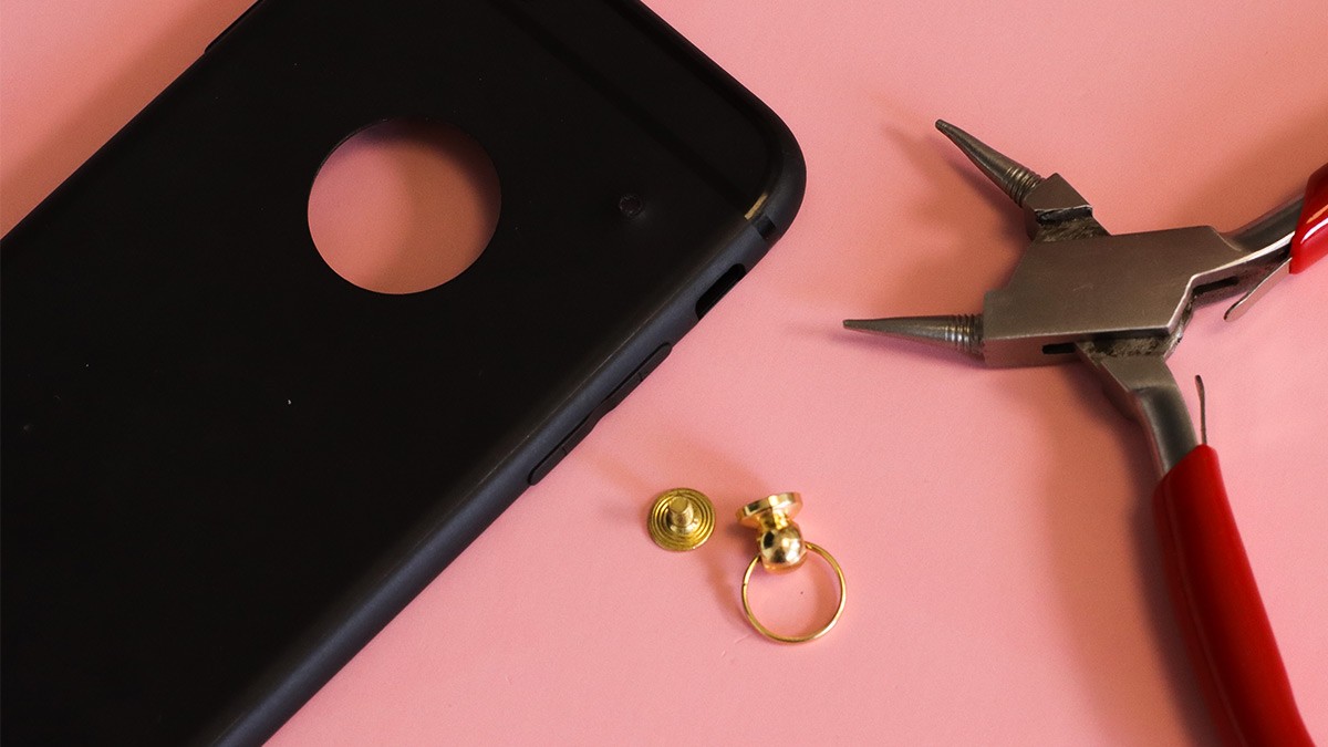 Phone jewel with rivet : Step 7 Phone jewel with rivet : Step 7