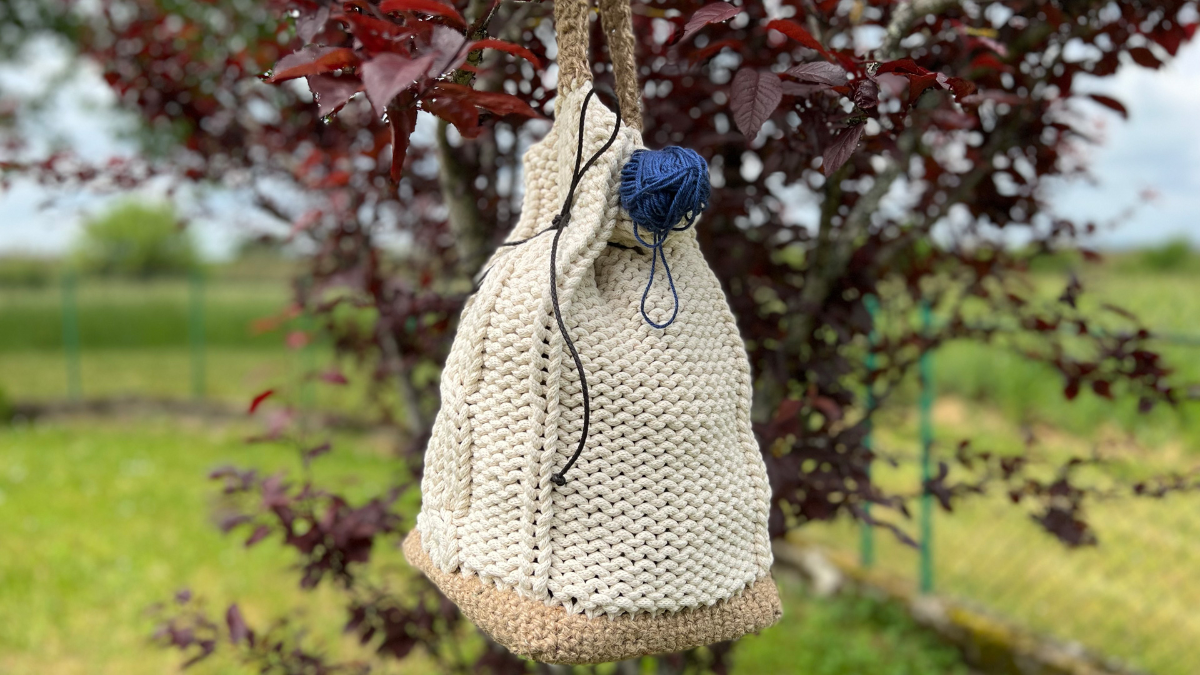 Schema  DIY knitting and crochet bag with natural materials