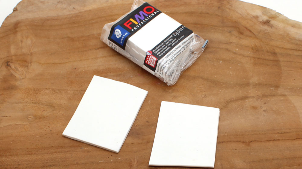 Polymeric mandala pendant with silver setting : Step 1