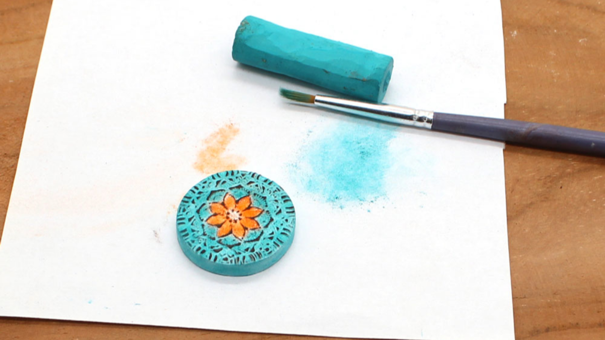 Polymeric mandala pendant with silver setting : Step 6
