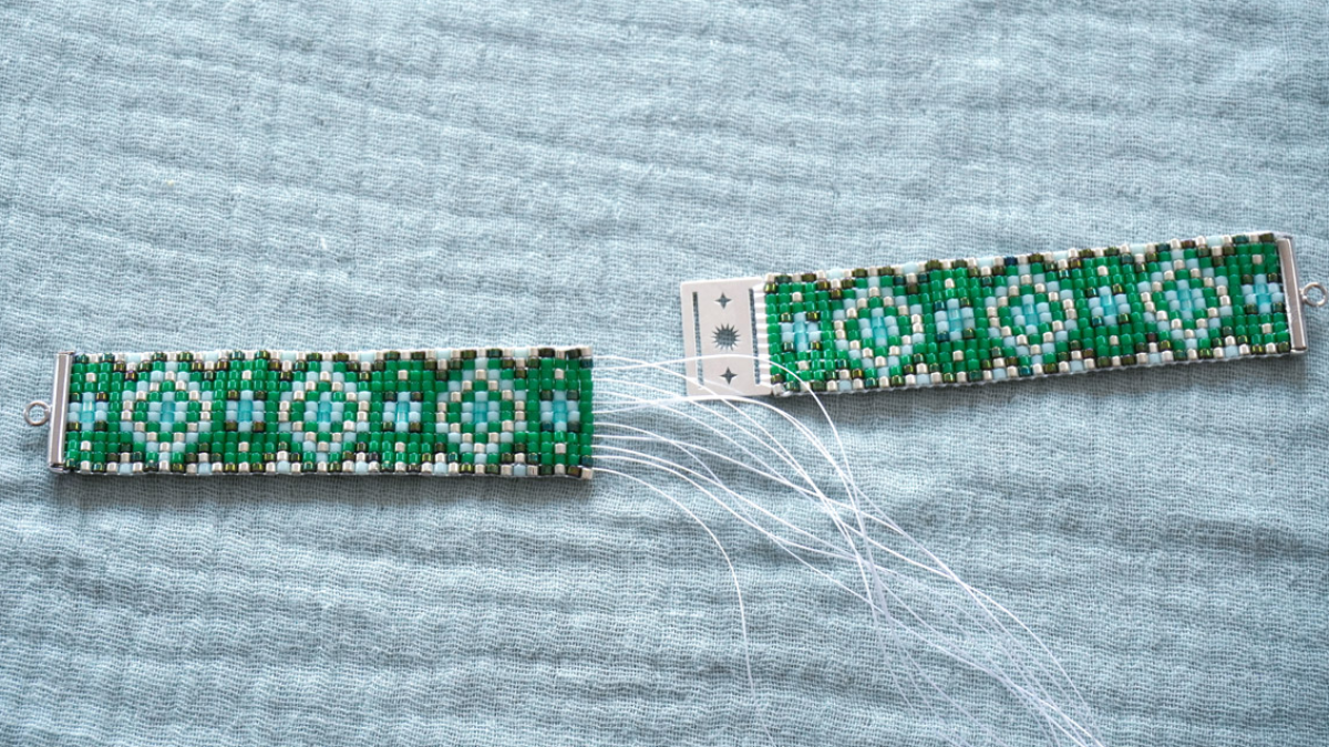 Green miyuki beads bracelet on loom with spacer : Step 6 Green miyuki beads bracelet on loom with spacer : Step 6