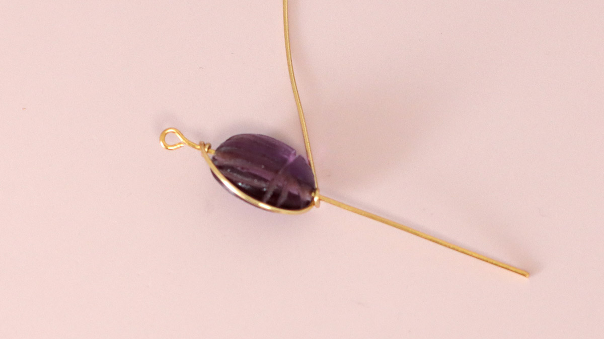 Gemstone bracelet set with Amethyst beetle wire : Step 2 Gemstone bracelet set with Amethyst beetle wire : Step 2