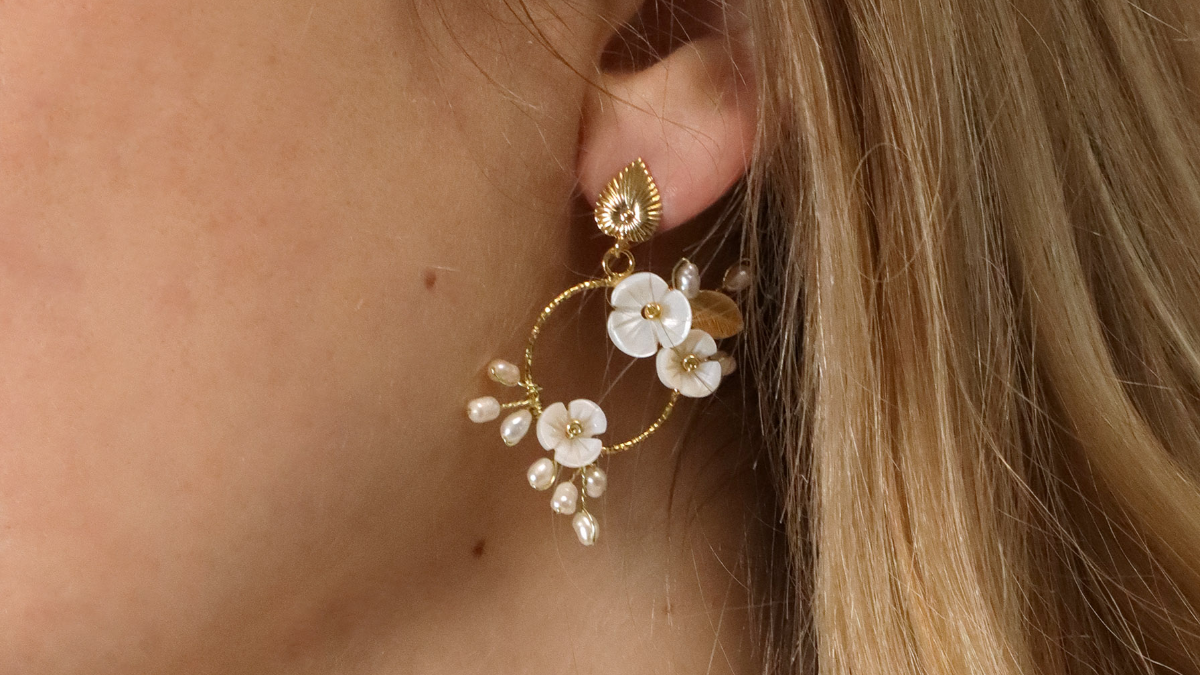Mother of pearl flower wedding earrings