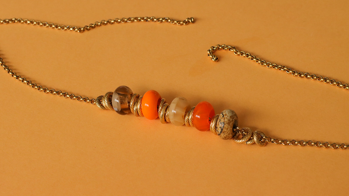 Necklace with Miyuki Delicas beads and large hole glass beads and imitation gemstone : Step 2 Necklace with Miyuki Delicas beads and large hole glass beads and imitation gemstone : Step 2