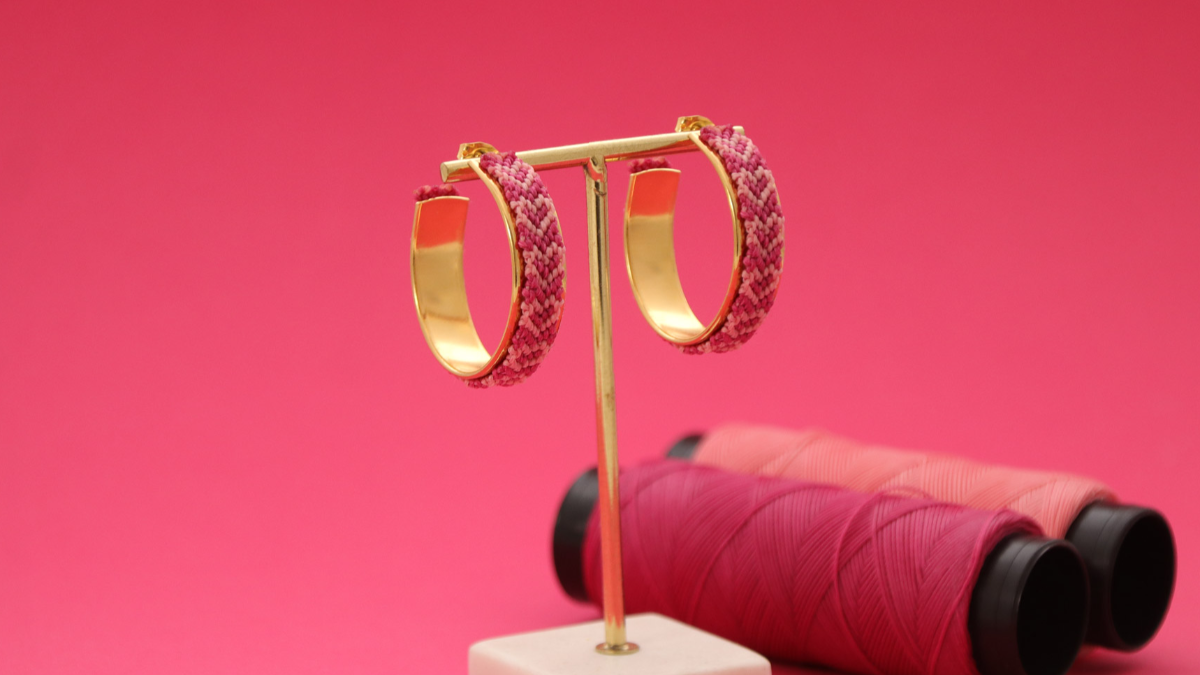 Creoles with Brazilian bracelet Heart in Slam strings