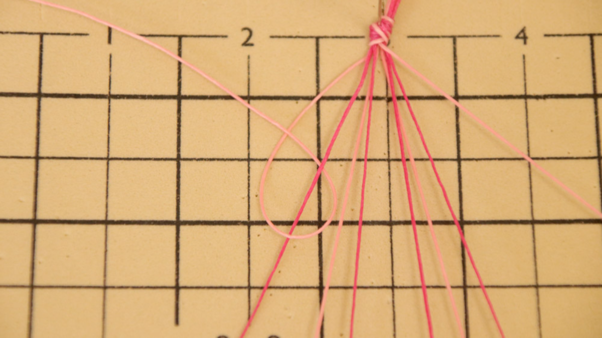 Creoles with Brazilian bracelet Heart in Slam strings : Step 4 Creoles with Brazilian bracelet Heart in Slam strings : Step 4