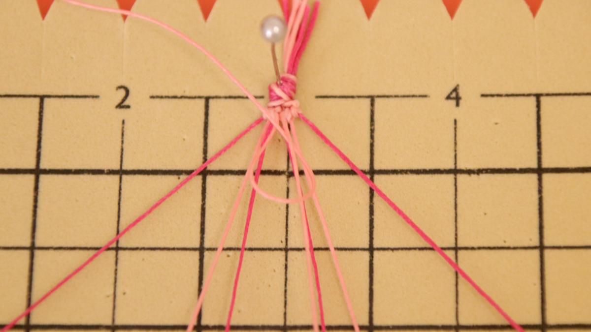 Creoles with Brazilian bracelet Heart in Slam strings : Step 10 Creoles with Brazilian bracelet Heart in Slam strings : Step 10