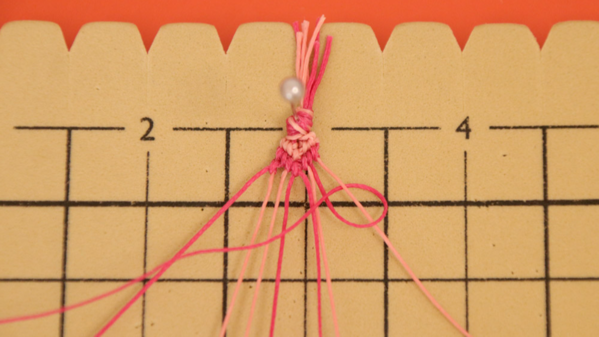 Creoles with Brazilian bracelet Heart in Slam strings : Step 15 Creoles with Brazilian bracelet Heart in Slam strings : Step 15