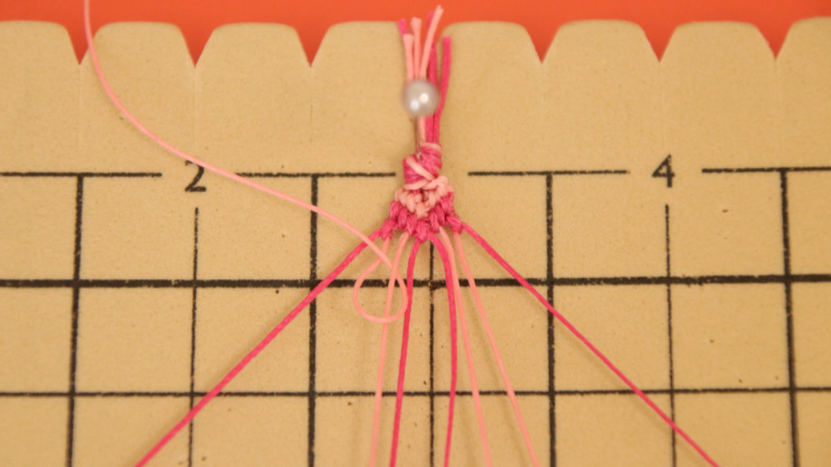 Creoles with Brazilian bracelet Heart in Slam strings : Step 16 Creoles with Brazilian bracelet Heart in Slam strings : Step 16