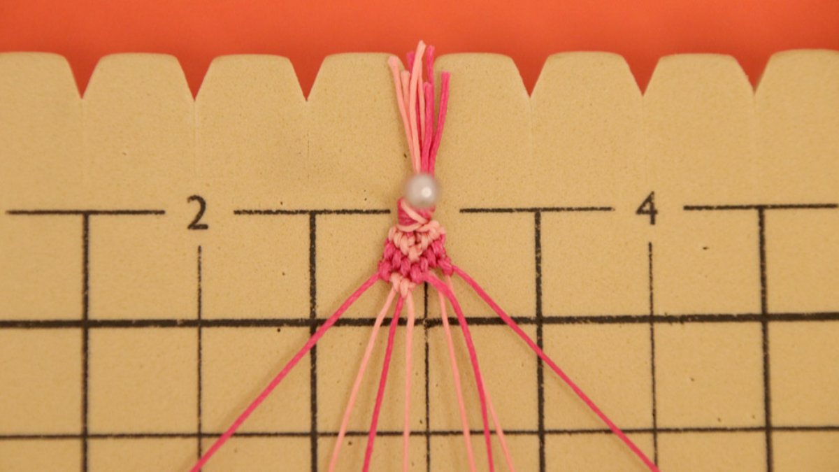 Creoles with Brazilian bracelet Heart in Slam strings : Step 17 Creoles with Brazilian bracelet Heart in Slam strings : Step 17