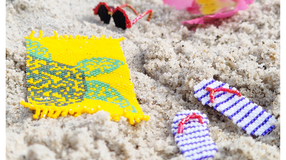 DIY Turtle beach towel with Miyuki beads