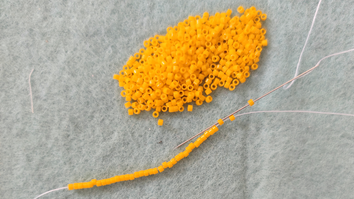 DIY Turtle beach towel with Miyuki beads : Step 2