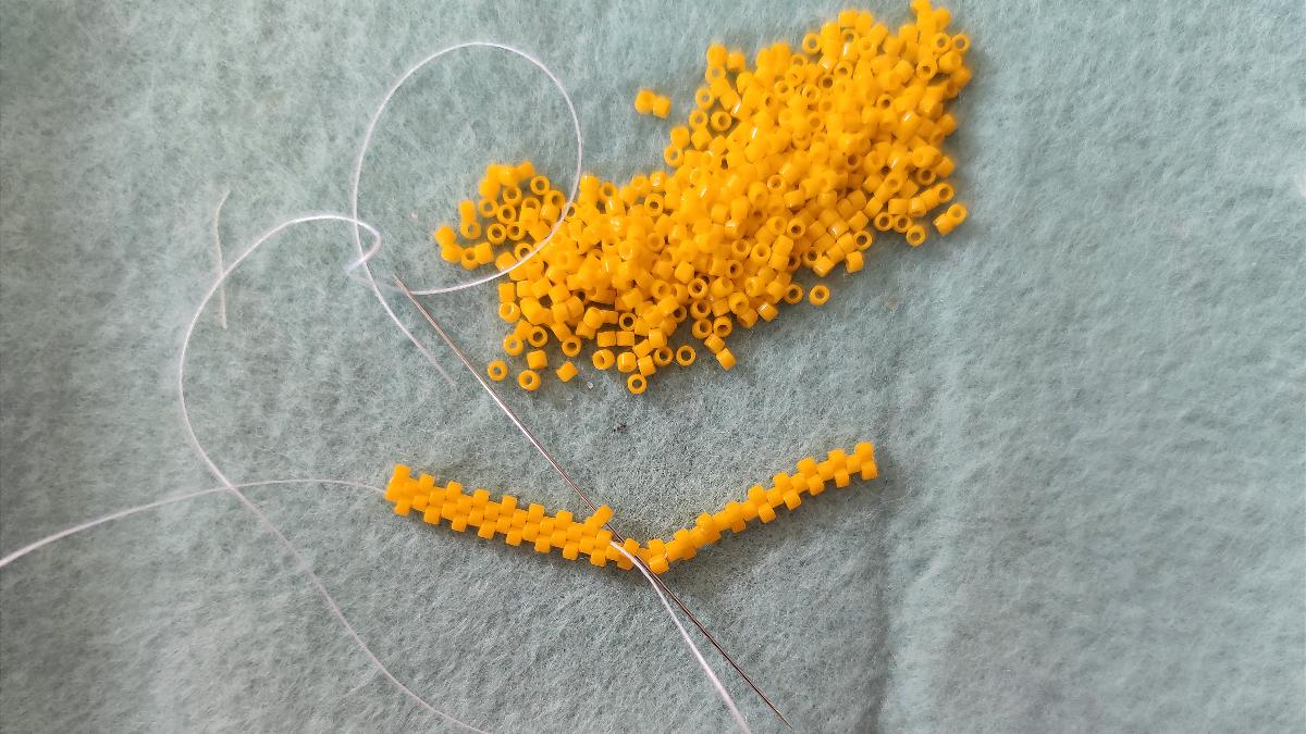 DIY Turtle beach towel with Miyuki beads : Step 4