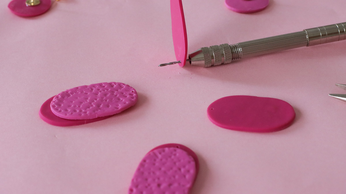 Fimo paste earrings for beginners : Step 8 Fimo paste earrings for beginners : Step 8